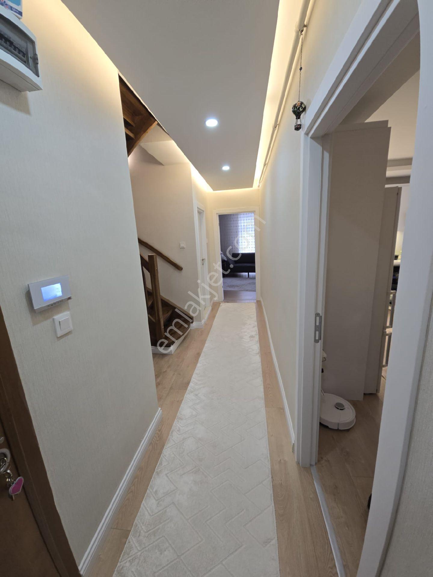 Silahtarağa Karadeniz Caddesinde Satılık Dubleks Daire - Görsel 6