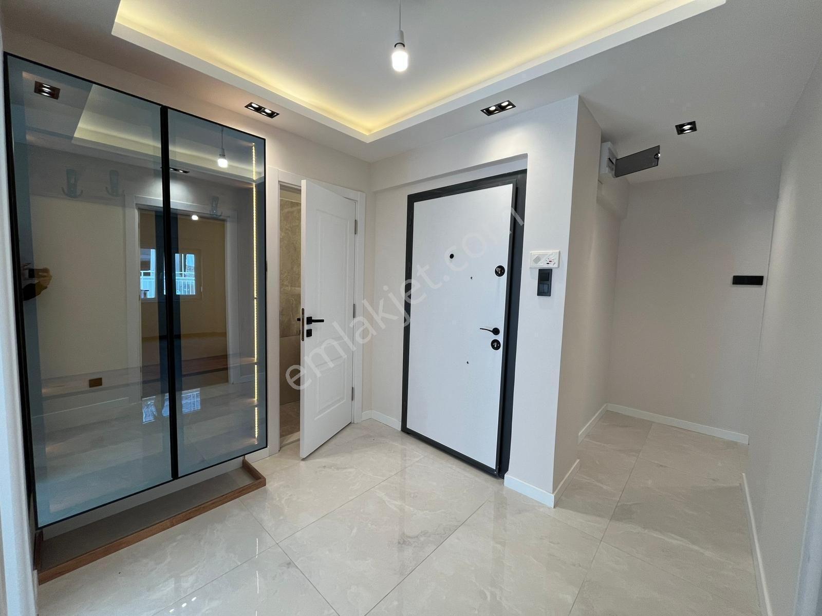 Asilden Göztepe M.paşa Cadde Pareleli 3+1 Full Tadilatlı Daire - Görsel 36