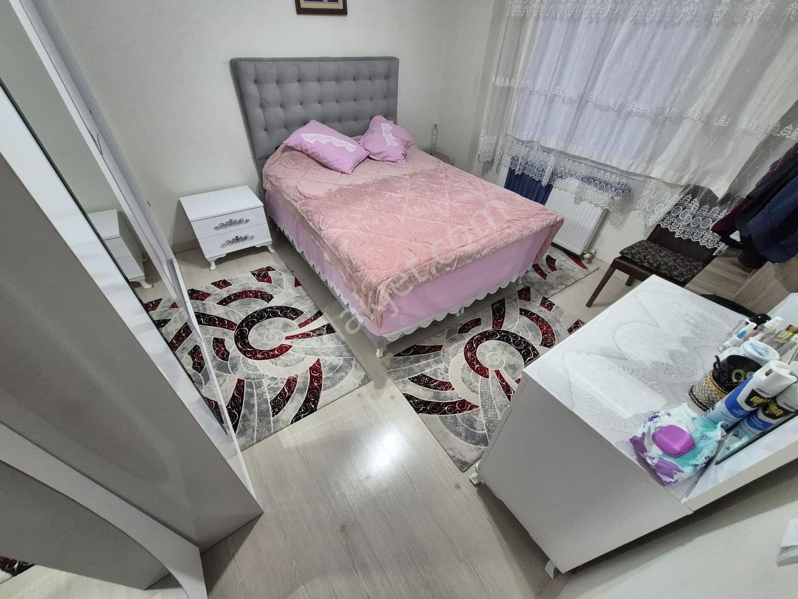 Kadıköyde Doğalgazlı Asansörlü Ayrı Mutfaklı Ebeveyn Banyolu 3+1 - Görsel 25