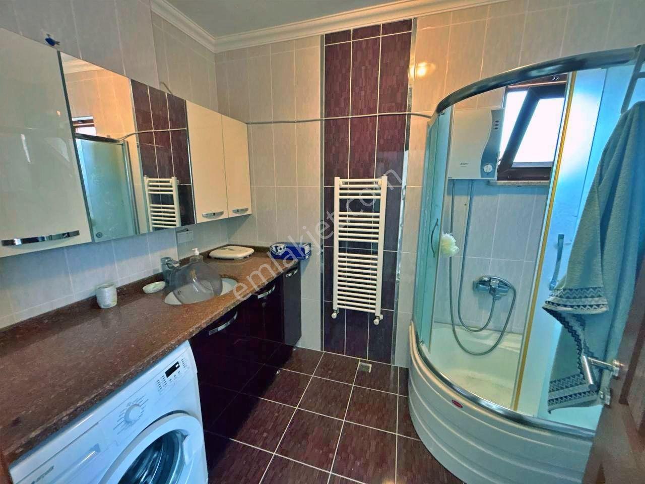 Uytundan Pelitköyde Denize 50 Metre Lüx Sitede Havuzlu 3+1 Villa - Görsel 20