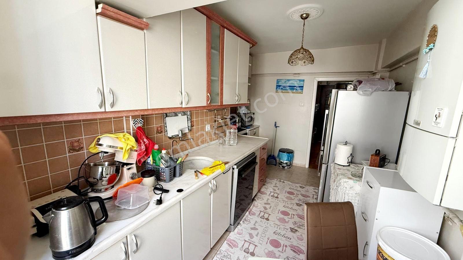 Uzman Emlak'dan İncirli Mh'de Cadde Yakını Ara Katta Isı Yalıtımlı 3+1 Daire - Görsel 15