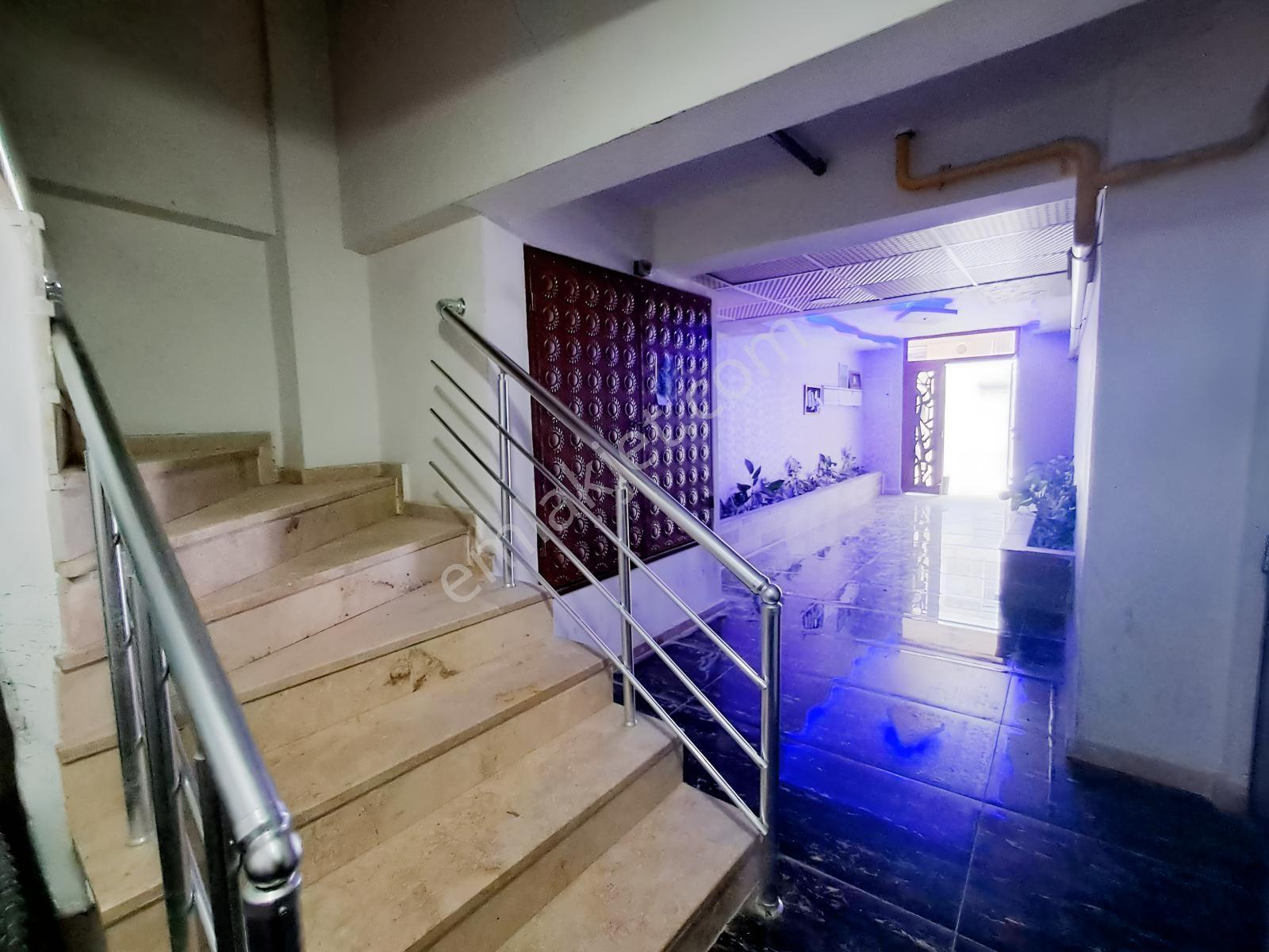 Çamlıca Mahallesinde Asansörlü Kapalı Garajlı Satılık 3+1 - Görsel 30