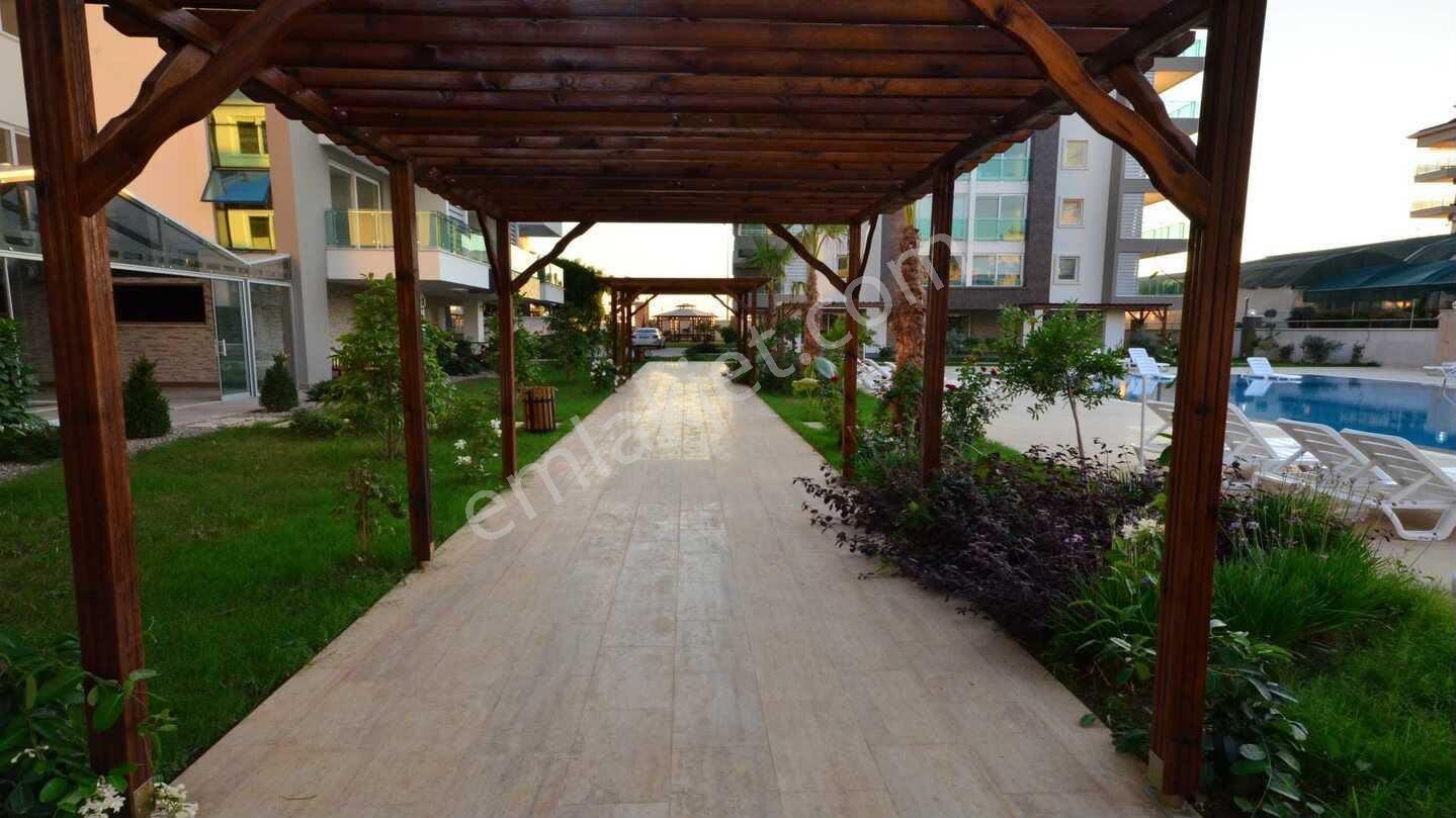 Denize Sıfır 1+1, Lüks Site İçerisinde Satılık Daire! - Görsel 20