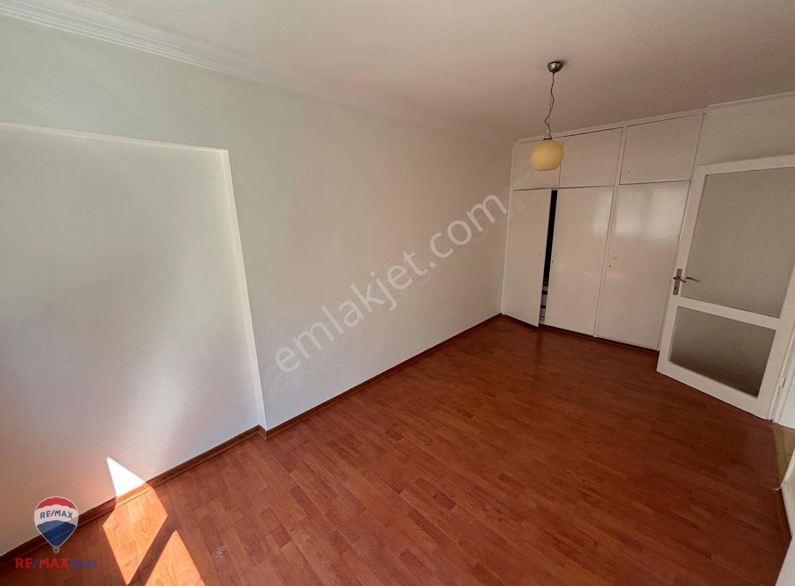 32 İzmir Spor Metro Yakını Asansörlü 3+1 Kiralık Daire - Görsel 14