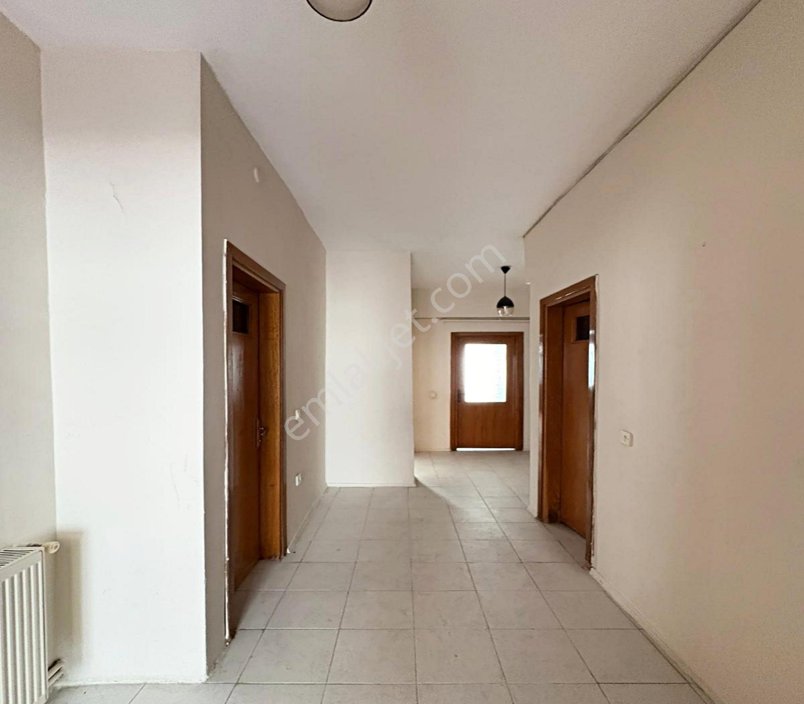 Beylikdüzü Barış Mahallesinde Cadde Üstü 3+1 Satılık Daire - Görsel 28