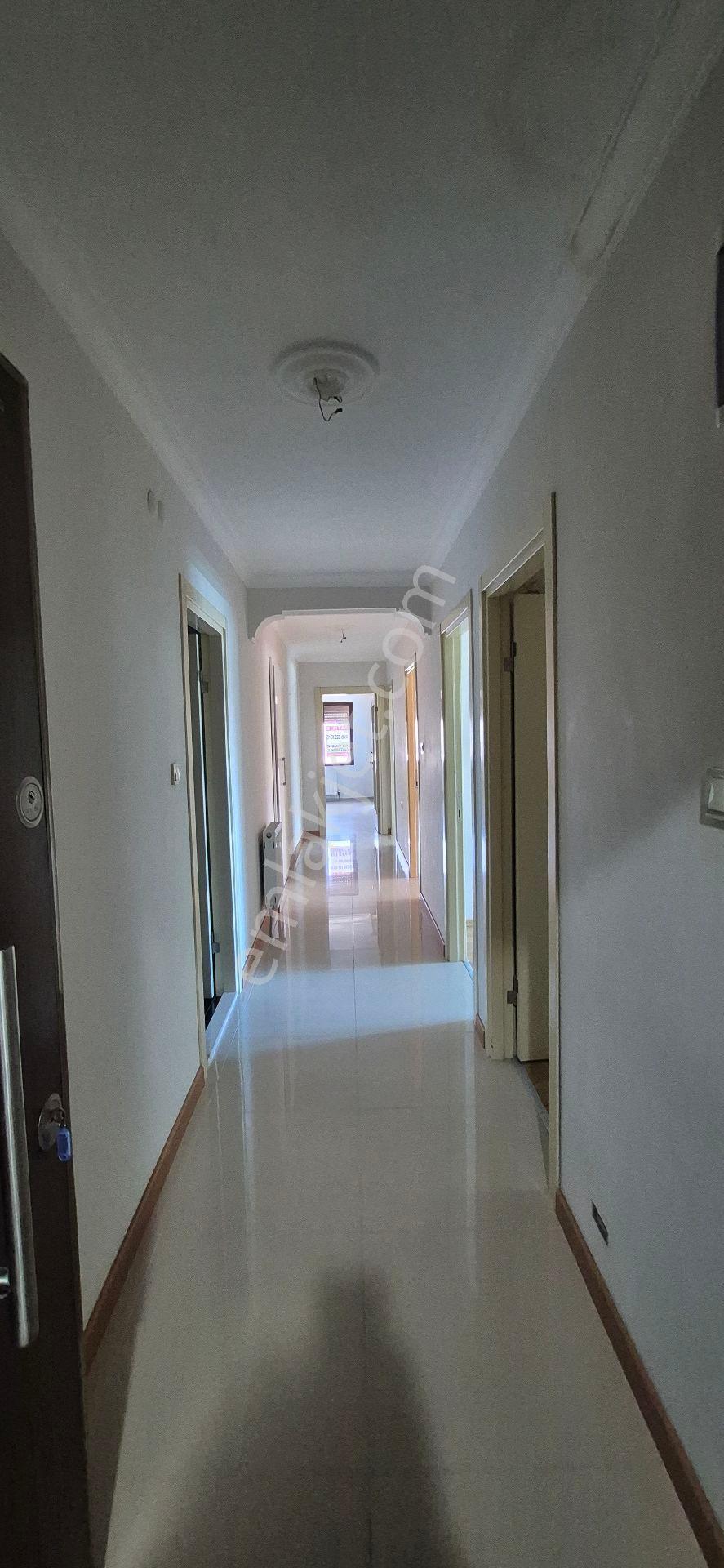 Bornova Da 3+1 Satılık Lüks Daire - Görsel 14