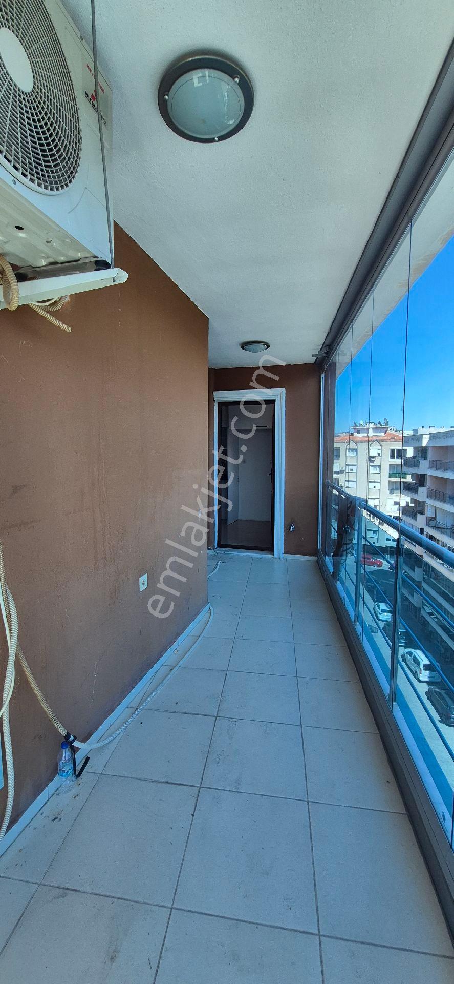 Bornova Da 3+1 Satılık Lüks Daire - Görsel 33