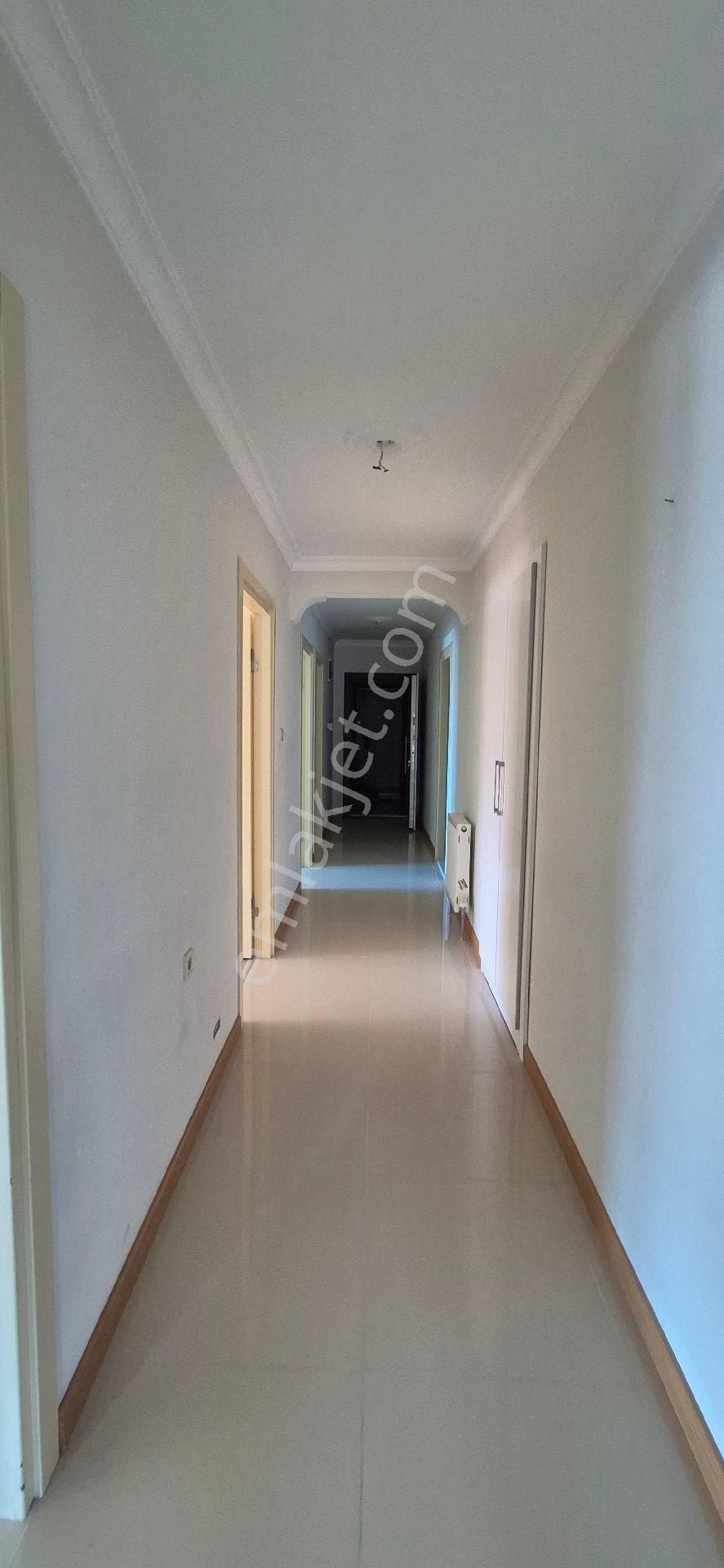 Bornova Da 3+1 Satılık Lüks Daire - Görsel 27