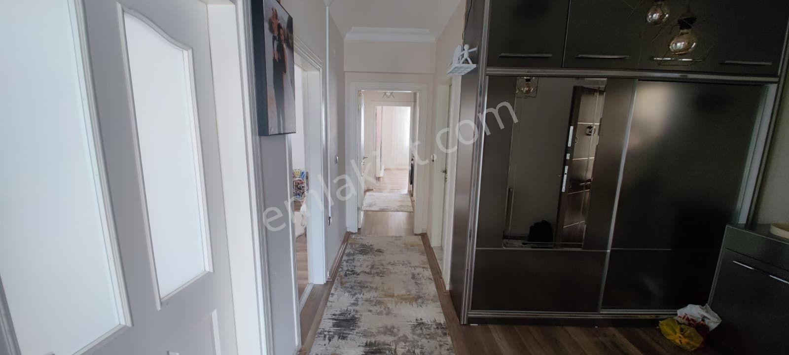 Şarkışla Hsk Rönesans Emlaktan Satılık 3+1 Garajlı Daire(cemel Yoly Üzeri) - Görsel 11