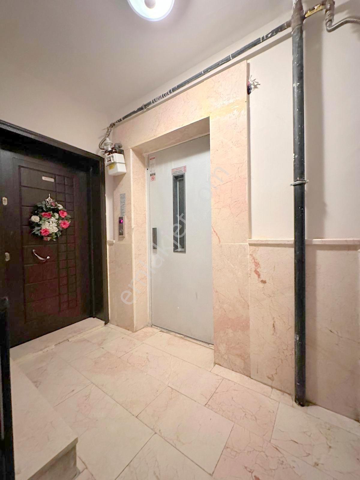 Hemdem Gayrimenkul'den Topçu'da Asansörlü Ön Cephe Arakatta 3+1 Satılık Daire - Görsel 27