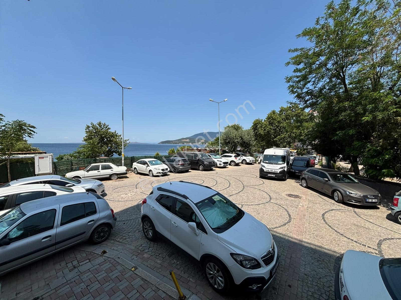 Erdek Yalı Mahallesin De Deniz Manzaralı Satılık Daire - Görsel 16