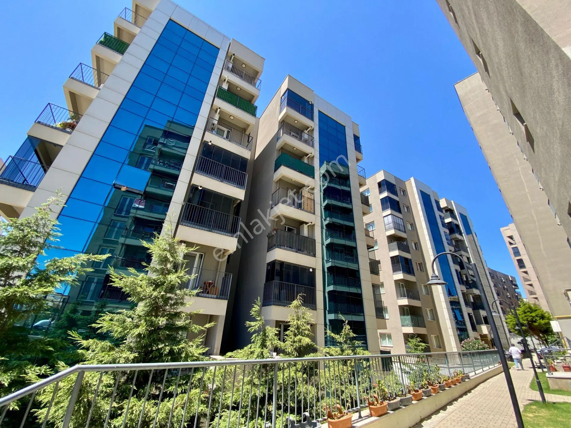 Folkart Line'da Önü Açık Aydınlık 2+1 Satılık Daire