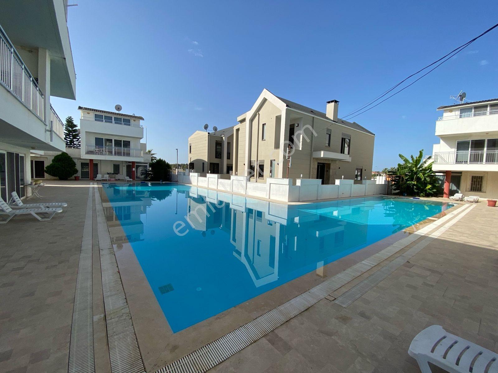 Belek'te 1+1 Eşyalı Dubleks Daire Havuzlu Sitede