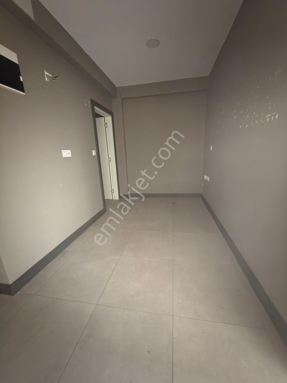 Şehrin Kalbi; Tabela Değeri Yüksek ,tam Merkezde 2+0 Kiralık Ofis - Görsel 6