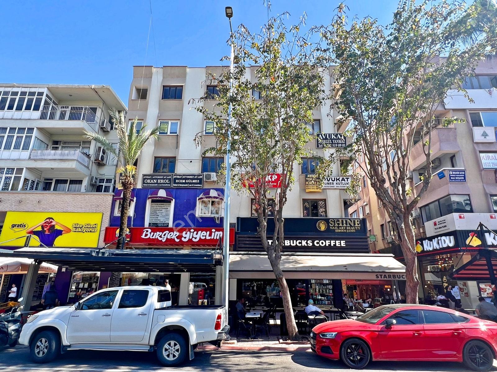 Alanya Merkezde Kiralık 2+1 İşlek Caddeye Sıfır Ofis & İş Yeri - Görsel 28