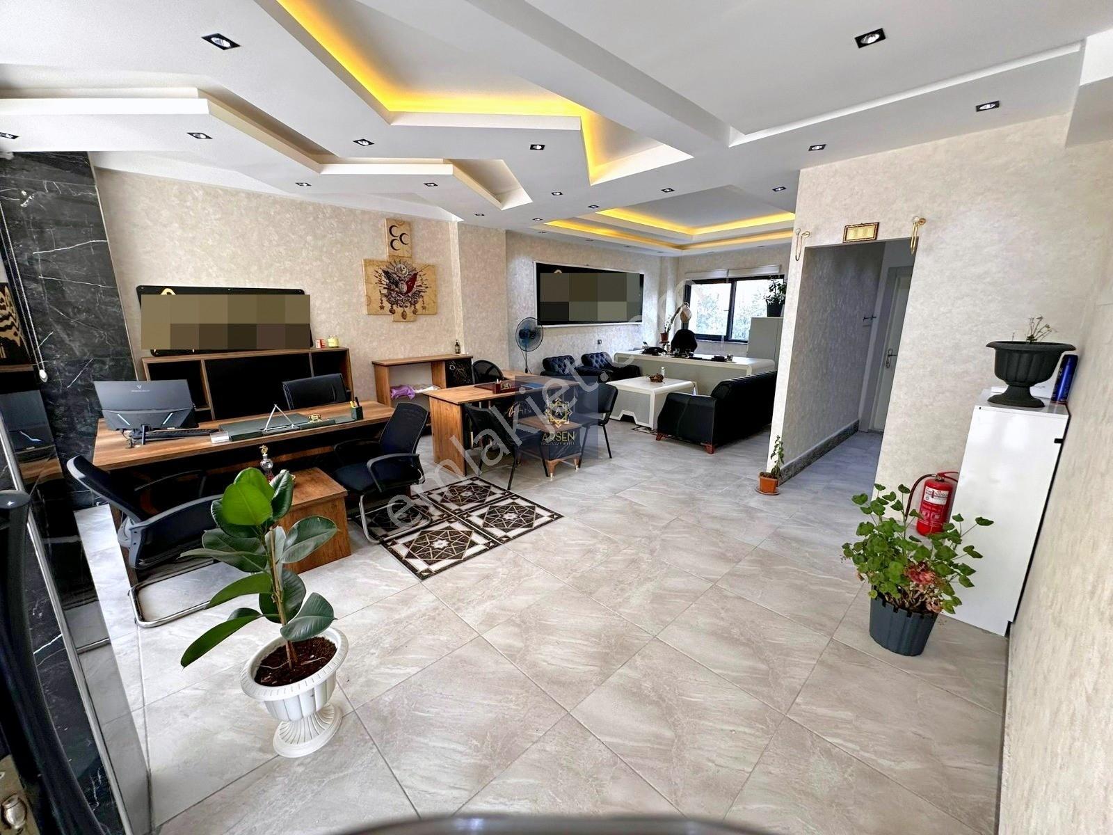 Arsenden Bayramyerine Yakın 120m2 Hazır Kiracılı Satılık Dükkan