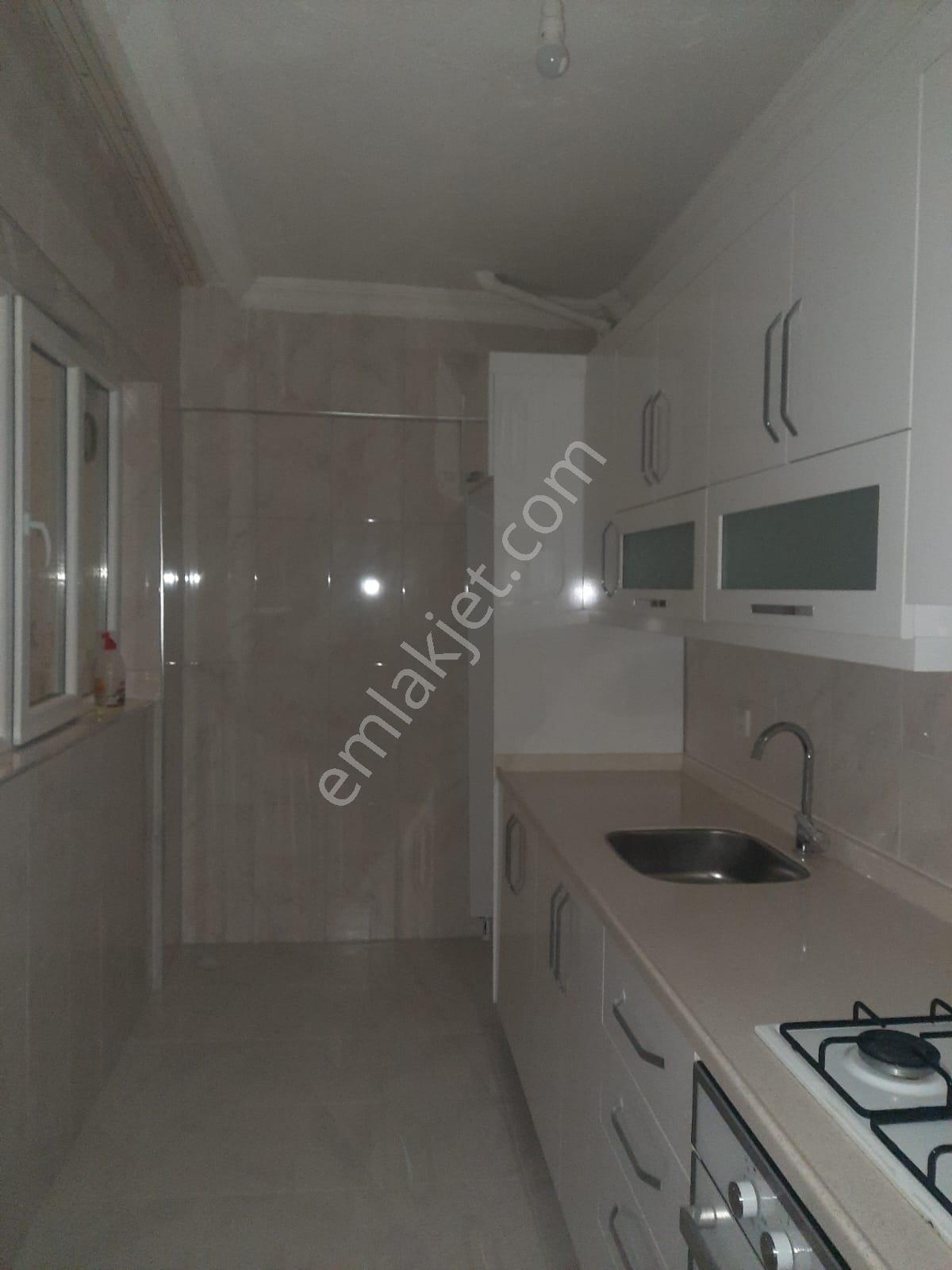 Şehir Merkezinde İçi Full Yapılı 2+1 Ara Kat Satılık Daire - Görsel 21