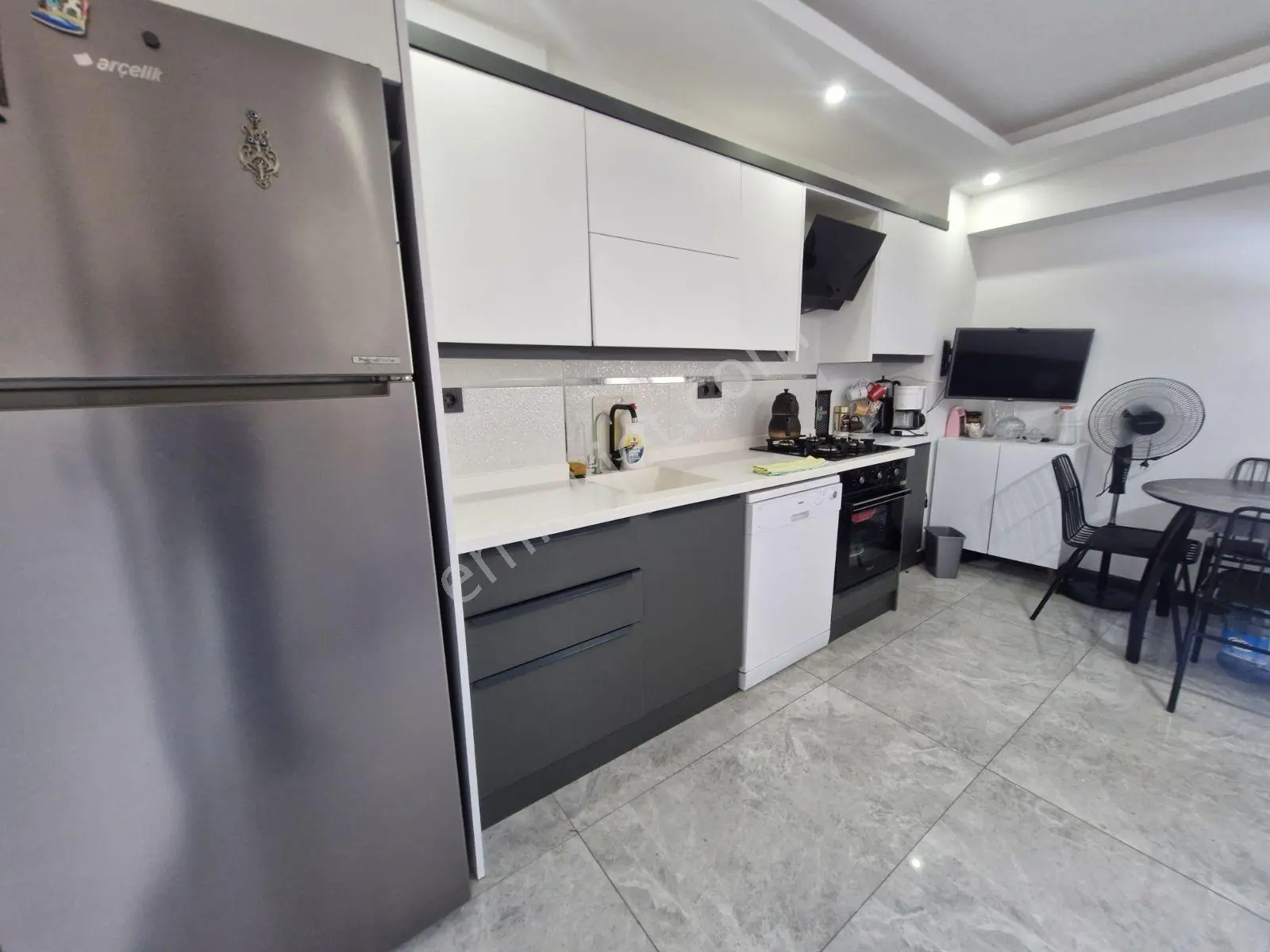 Didim'de Havuzlu Site İçerisinde Satılık Full Eşyalı 1+1 Daire - Görsel 10