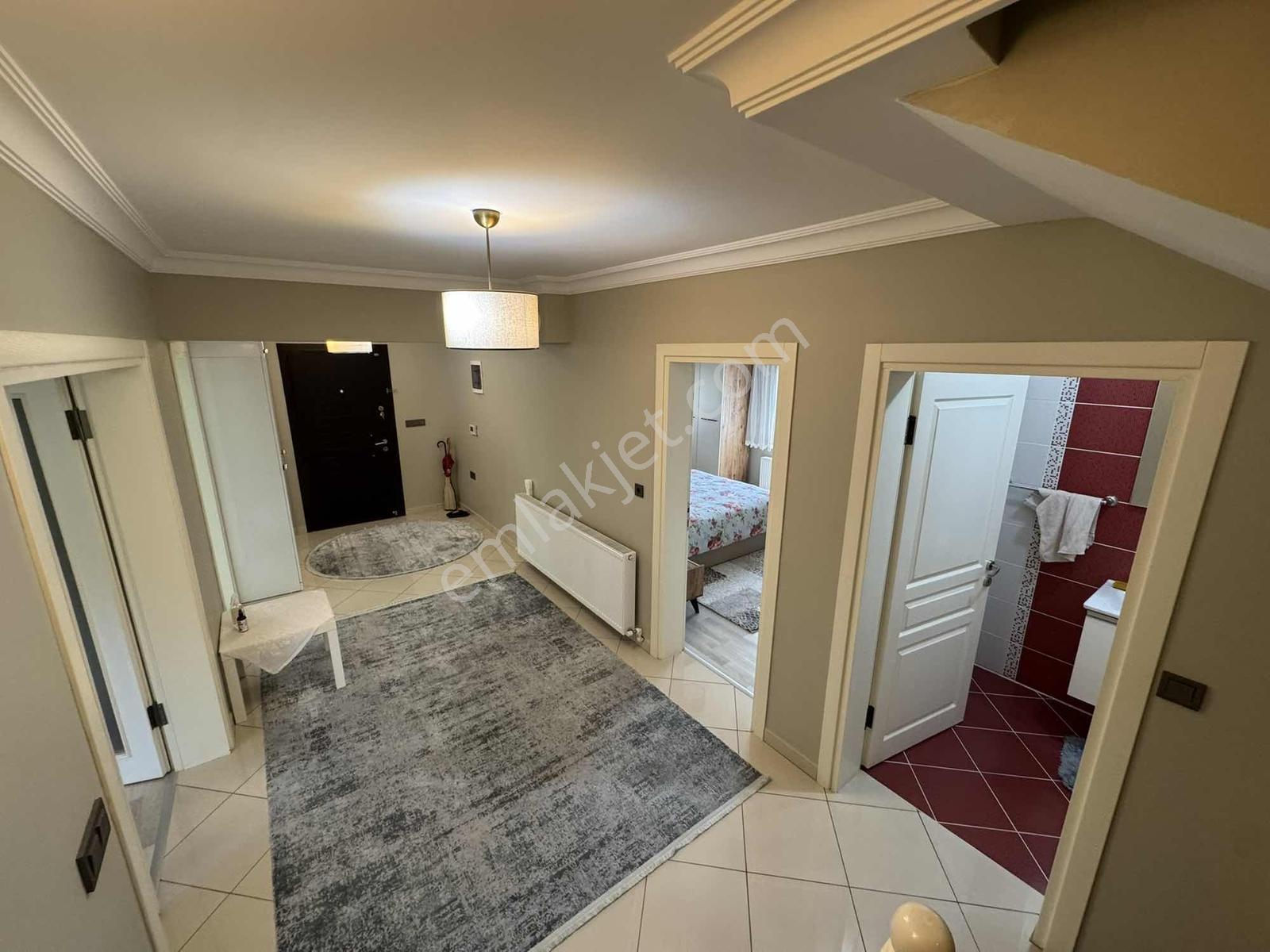 Ayşe Emlak'tan Bahçeli Müstakil Villa Full Eşyalı Kapalı Garajlı - Görsel 24
