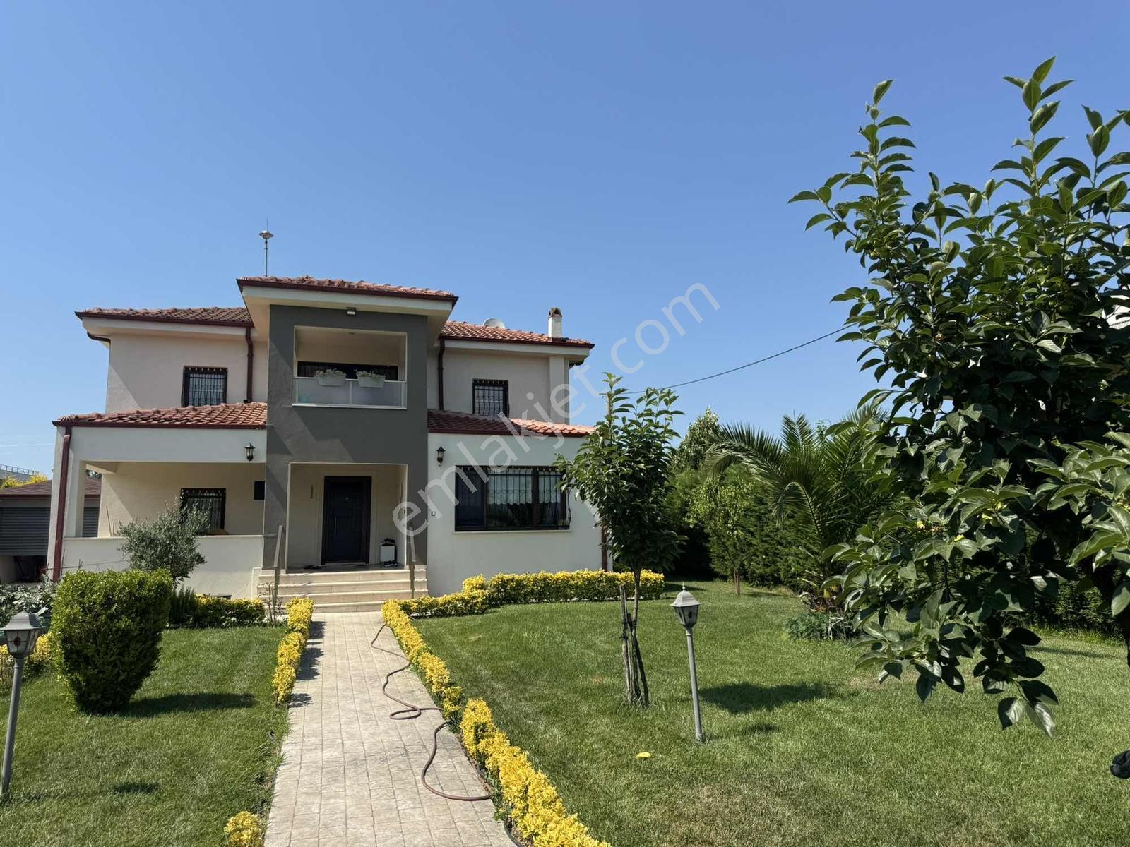 Ayşe Emlak'tan Bahçeli Müstakil Villa Full Eşyalı Kapalı Garajlı - Görsel 14