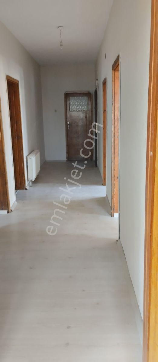 Gökaydan Yapılı Doğalgazlı Müstakil Arakat Kiralık 3+1 Daire - Görsel 2