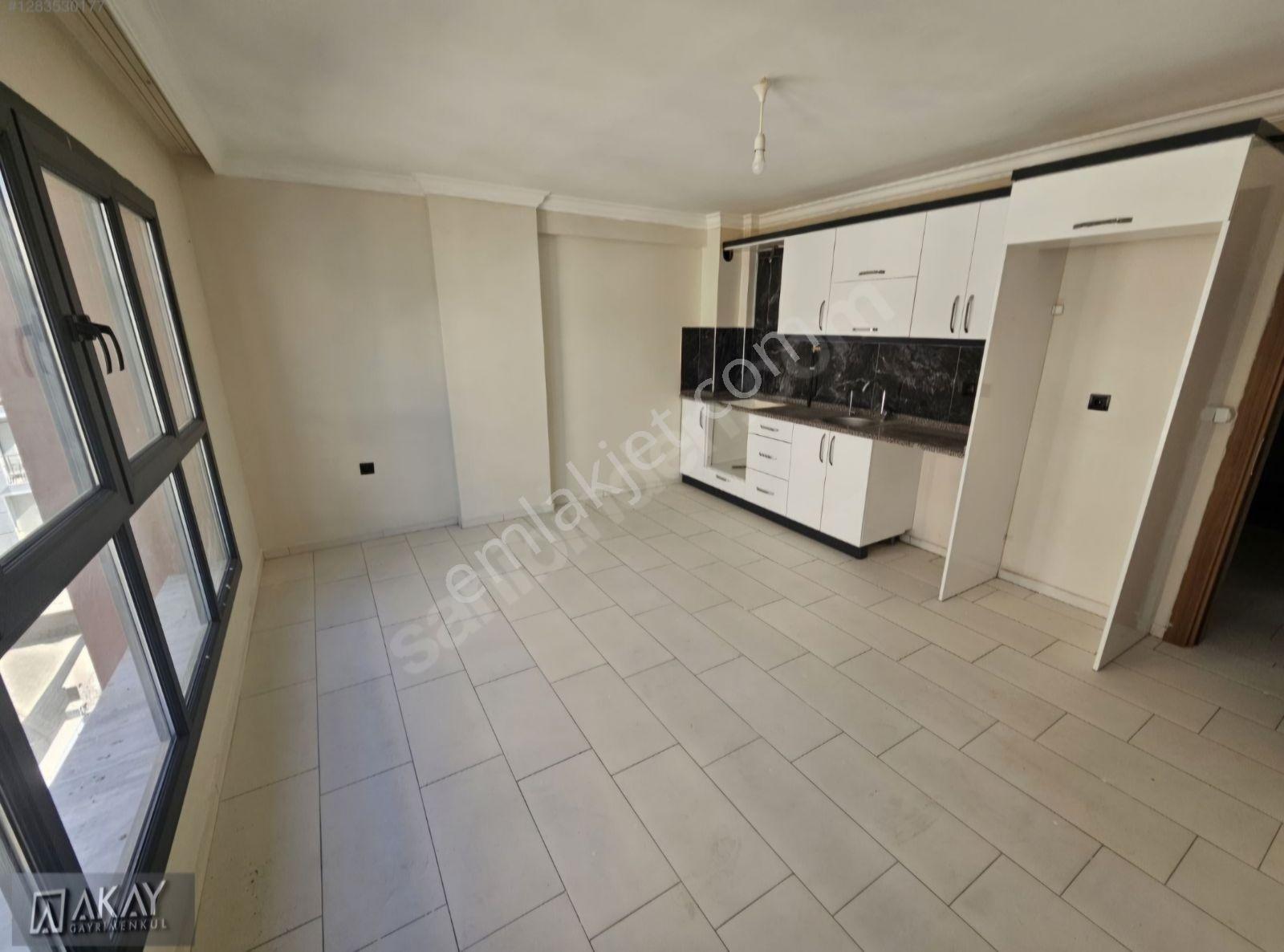 Söke Yenikentte Satılık 2+1 Doğalgazlı Daire