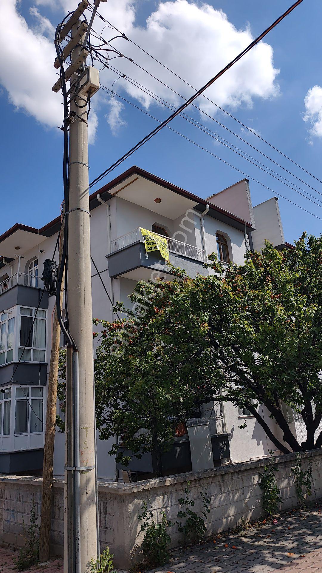 Merkezi Konumda 3+1 Bakımlı Kiralık Daire - Görsel 19