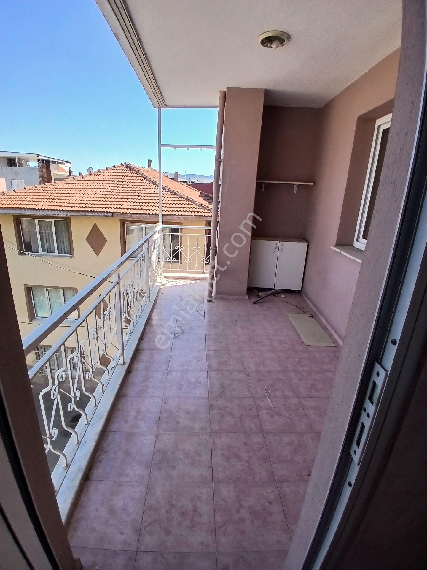 Karabağlar Sarıyer Mah Kiralık Daire Dogalgazli 22000 - Görsel 24