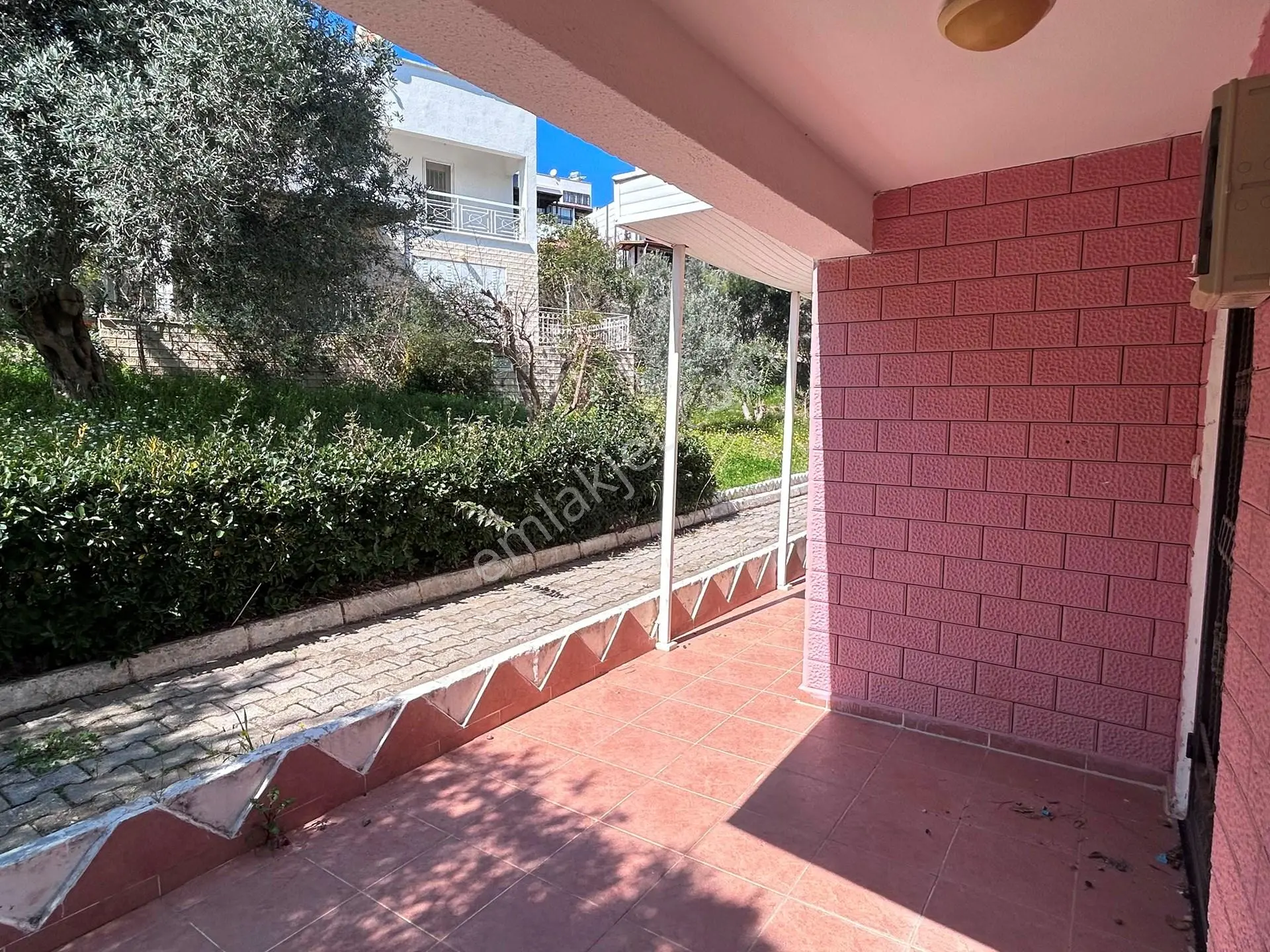 İzmir Menderes Yoncaköy 'de 2+1 Satılık Villa - Görsel 3