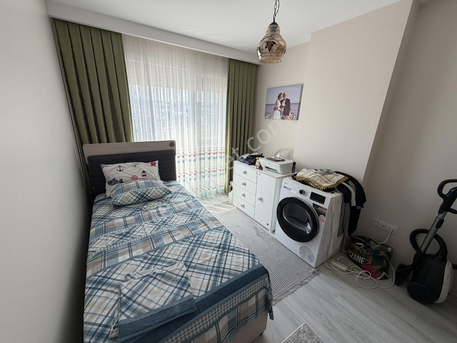 Beylikdüzü Şehri Beyaz 2 Sitesinde Manzaralı Büyük Tip 3+1 Daire - Görsel 32