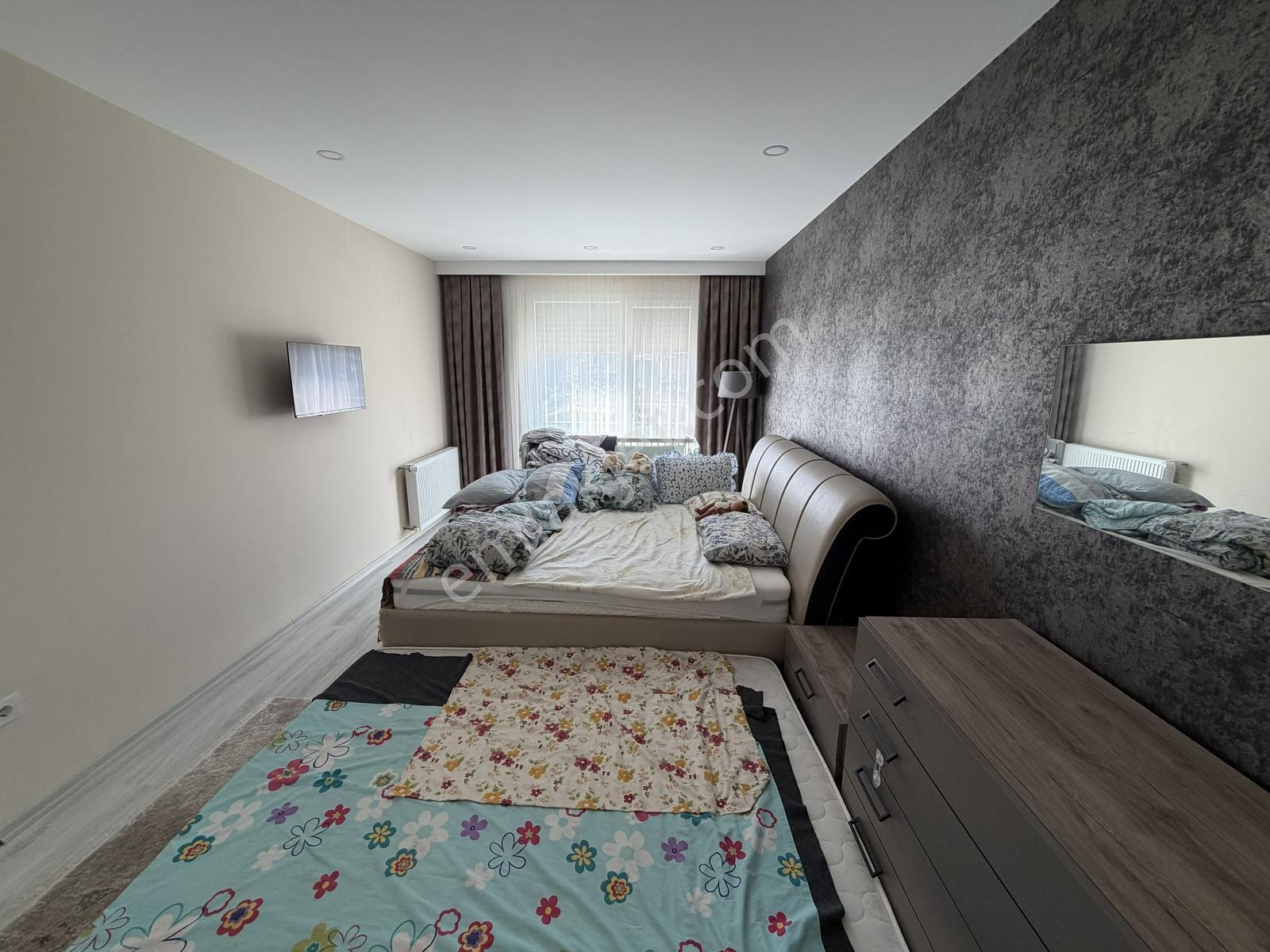 Beylikdüzü Şehri Beyaz 2 Sitesinde Manzaralı Büyük Tip 3+1 Daire - Görsel 11