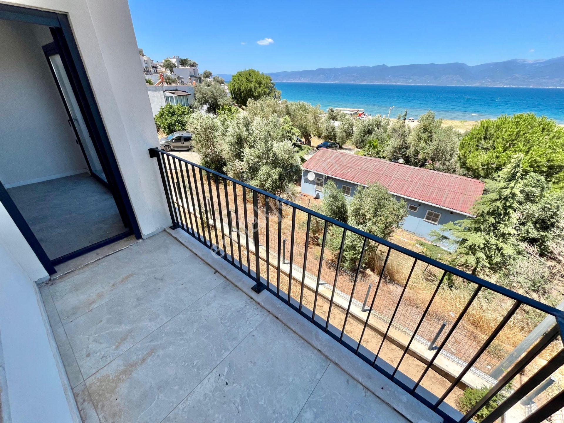 Gümüşden Pelitköyde Hem Deniz Manzaralı Hem Denize 50m 3+1 Satılık Villa - Görsel 14