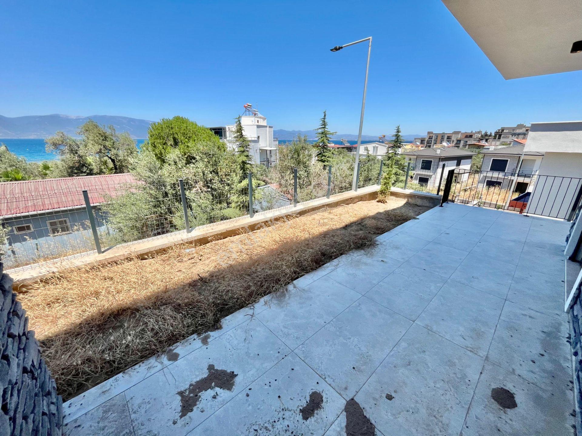 Gümüşden Pelitköyde Hem Deniz Manzaralı Hem Denize 50m 3+1 Satılık Villa - Görsel 17