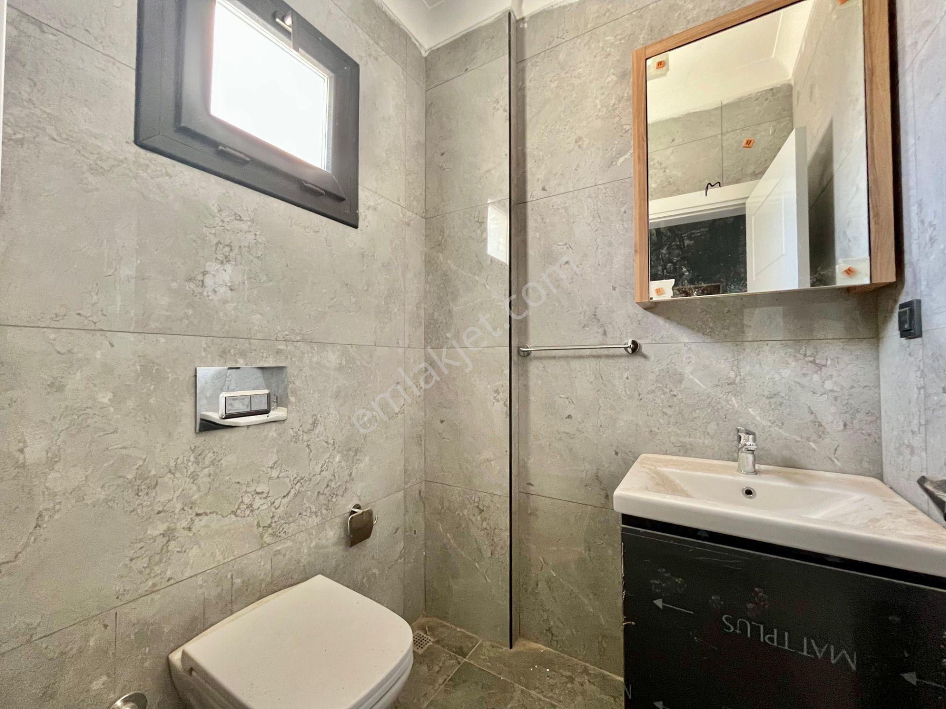 Gümüşden Pelitköyde Hem Deniz Manzaralı Hem Denize 50m 3+1 Satılık Villa - Görsel 16