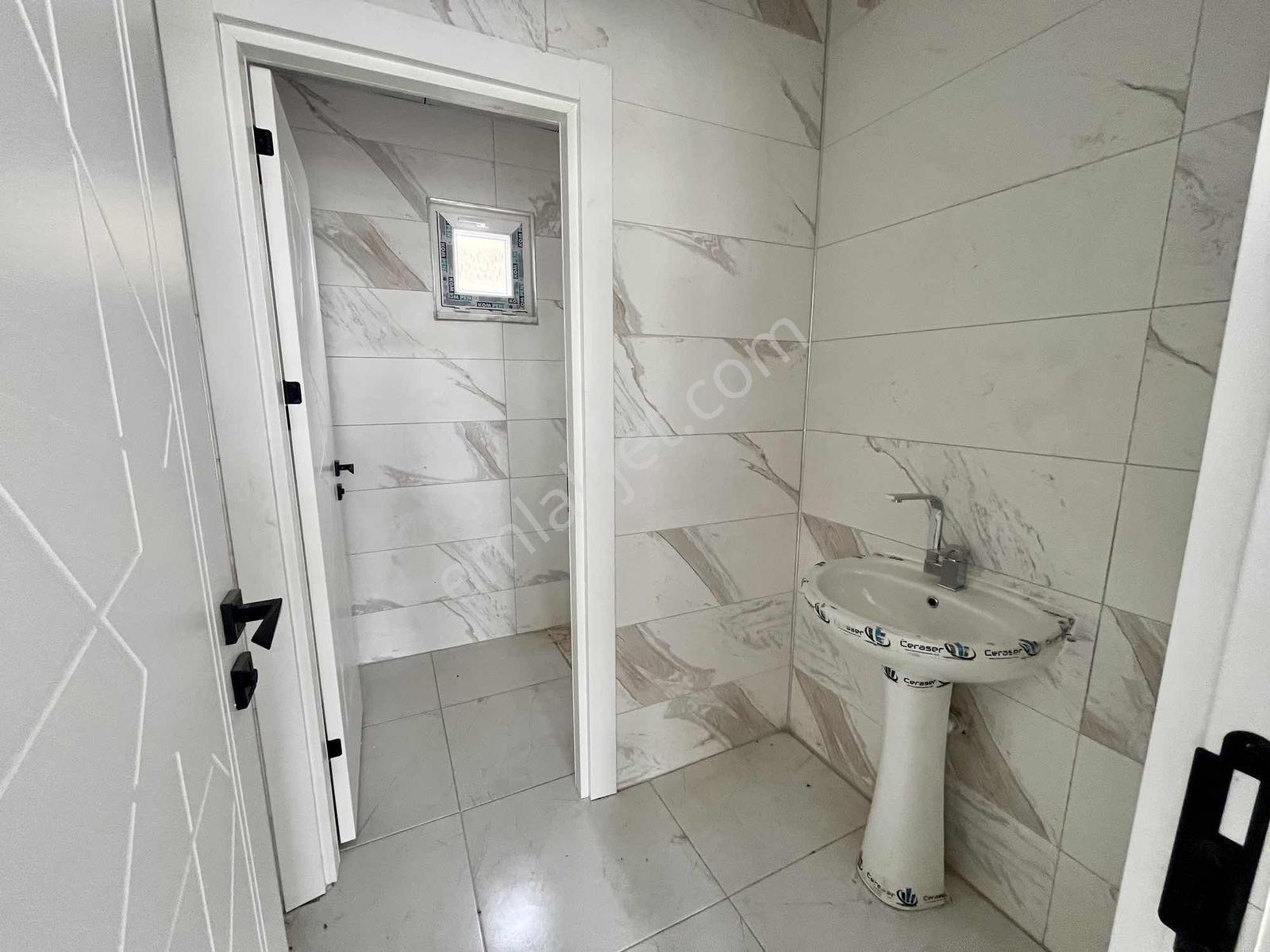 Yks'den Yaylapınar Kaş Caddesi Üzerinde 55m² Kiralık Dükkan - Görsel 9