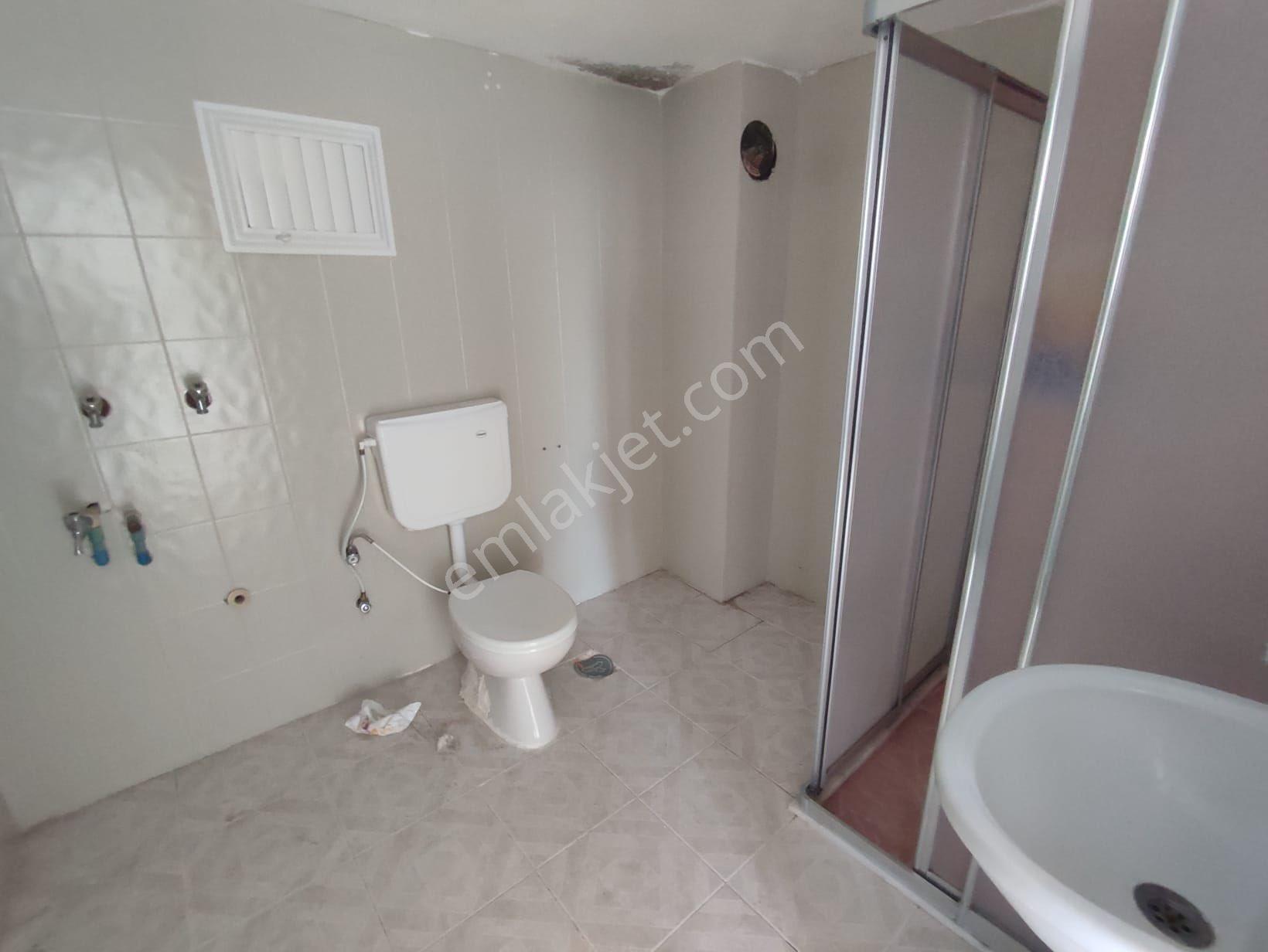İbo Osman Enes Fırın Civarı Teraslı 2+1 Kiralık Daire - Görsel 8