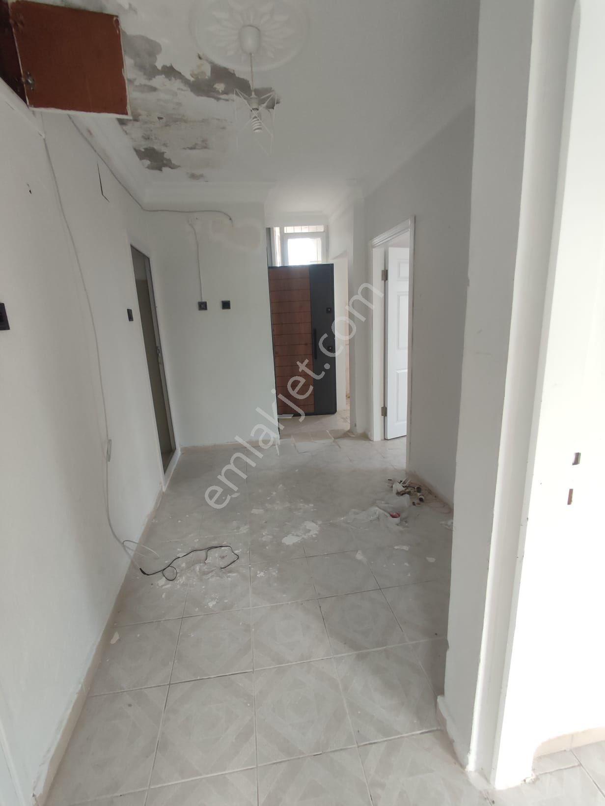 İbo Osman Enes Fırın Civarı Teraslı 2+1 Kiralık Daire - Görsel 7