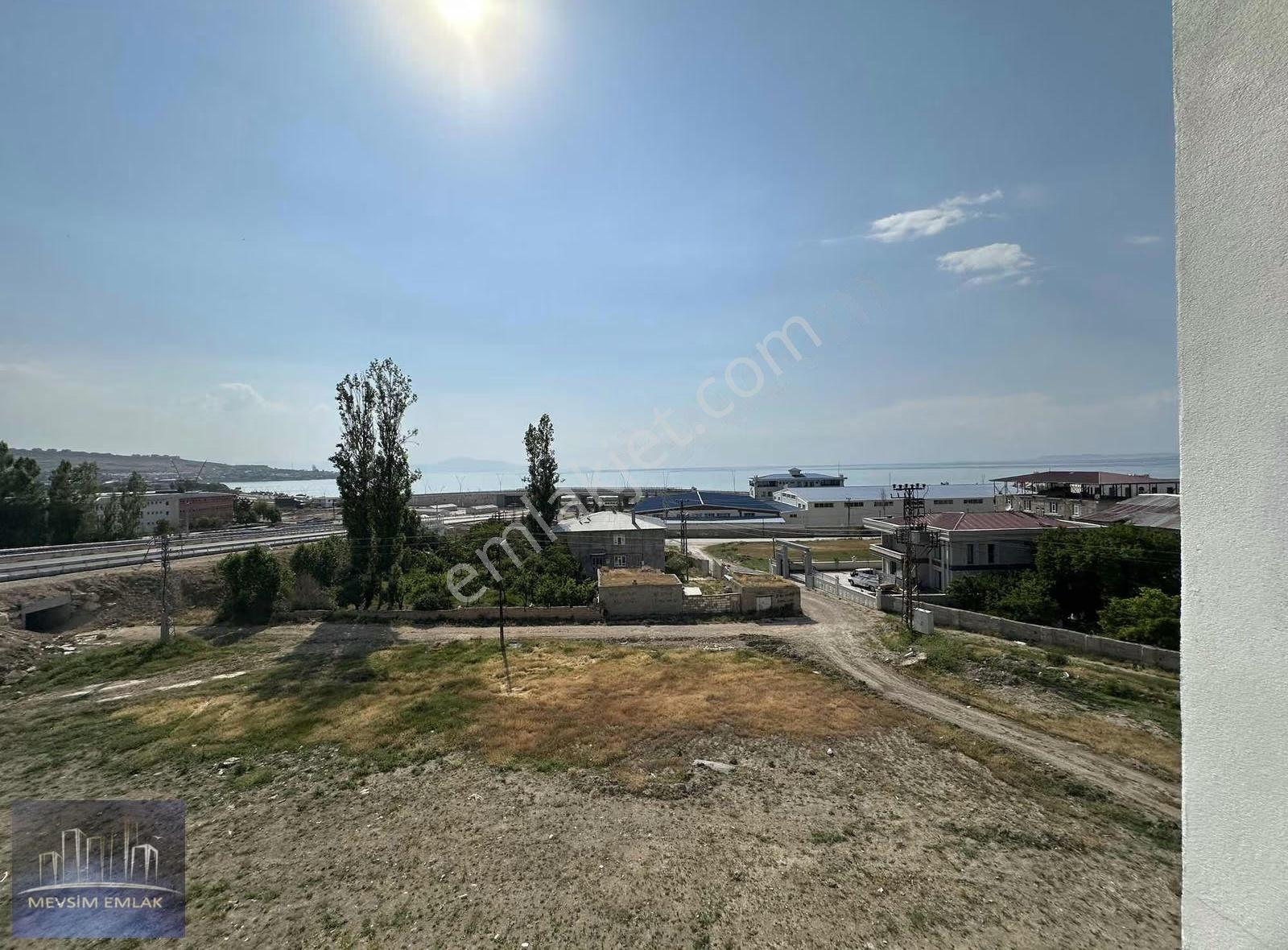 Edremit Çevre Yoluna Sıfır Bölge Hast. Yakın Kiralık 2+1 Daire - Görsel 31