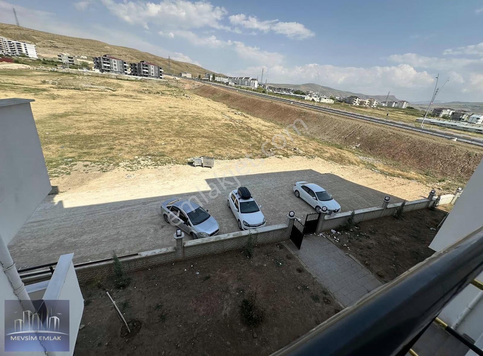 Edremit Çevre Yoluna Sıfır Bölge Hast. Yakın Kiralık 2+1 Daire - Görsel 7