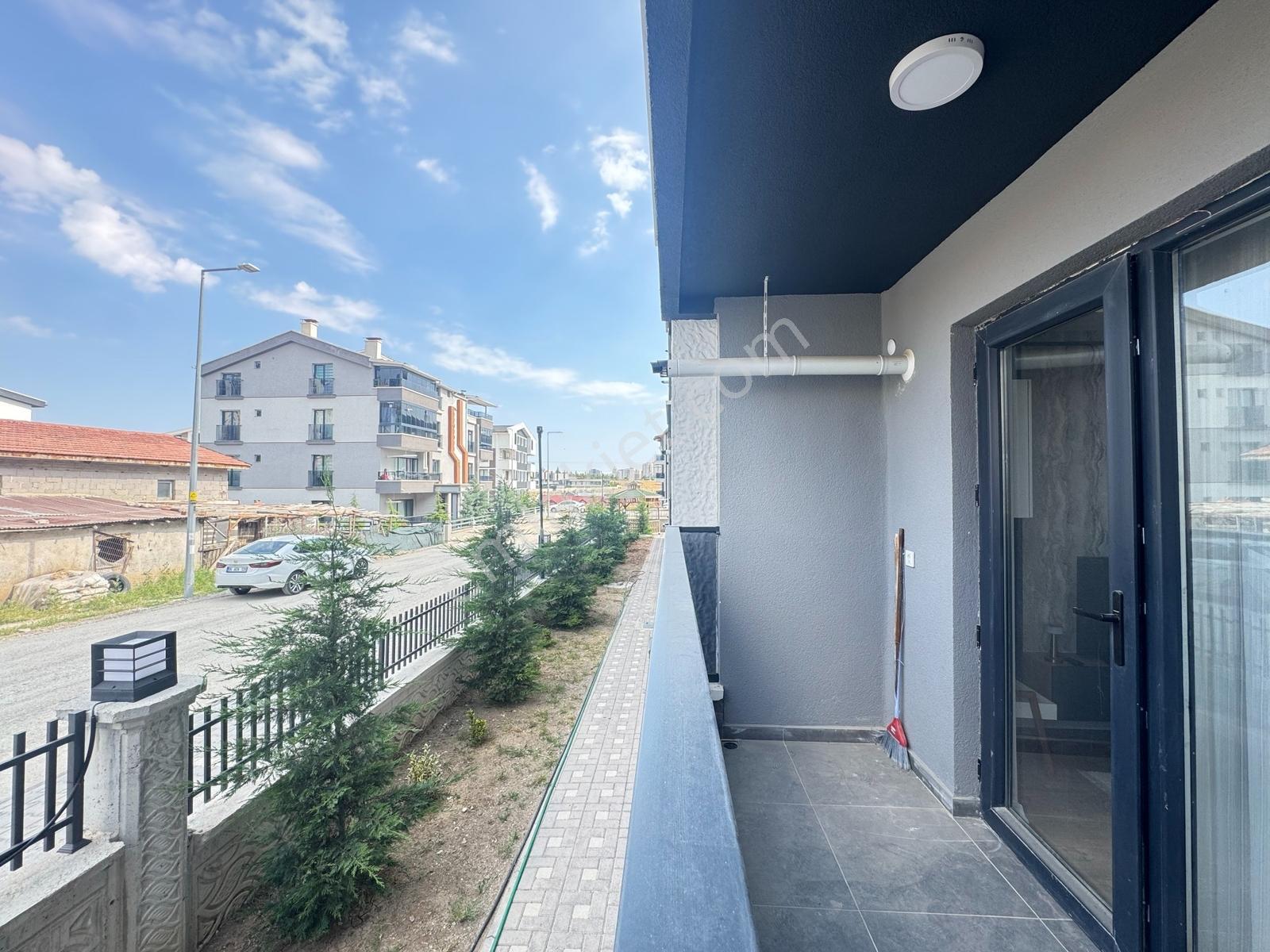 "alaçatı'dan" İncek'te Prestij'li Site'de Lüks & Şık Tasarım 1+1 - Görsel 4