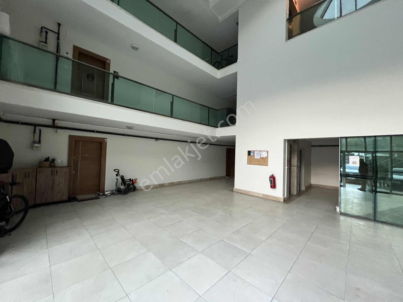 Söke Yenikent'te Havuzlu Sitede Kiralık Eşyalı Daire - Görsel 16