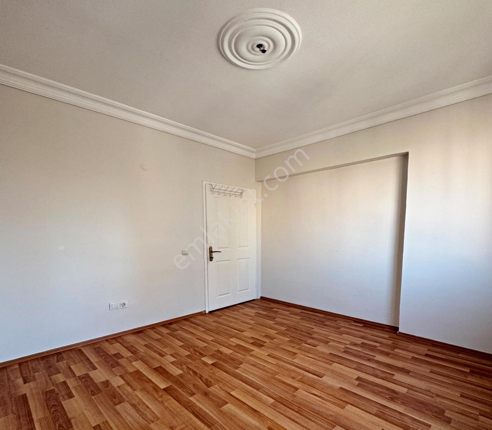 Beylikdüzü Barış Mahallesinde Masrafsız 3+1 Satılık Daire - Görsel 2