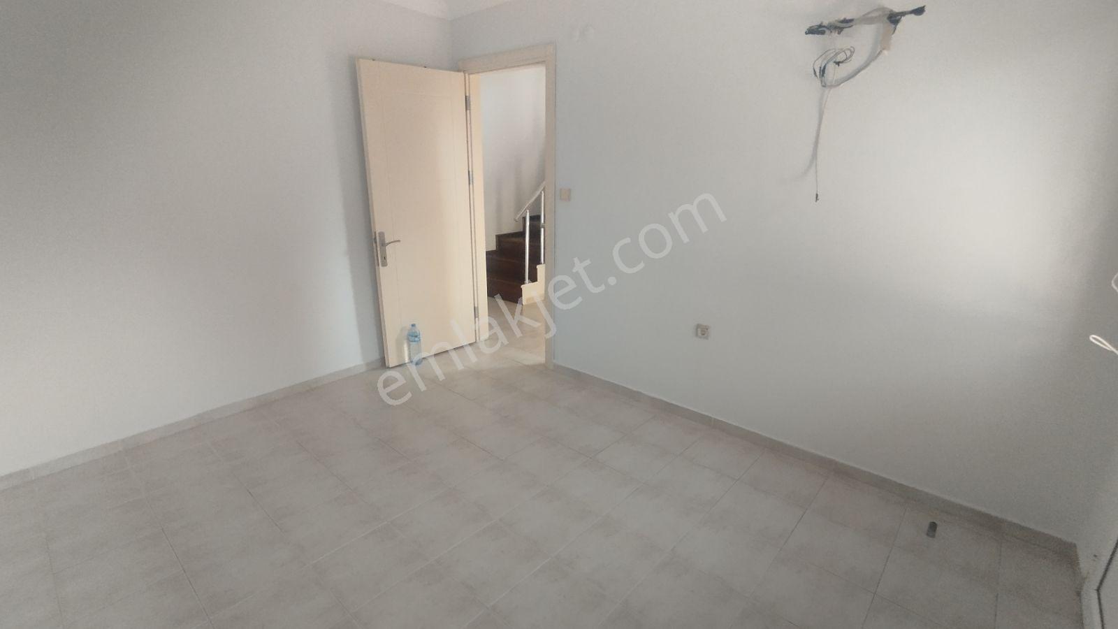 İlkon'dan Foça'da Uzun Dönem Kiralık 3+1 Tripleks Villa - Görsel 21