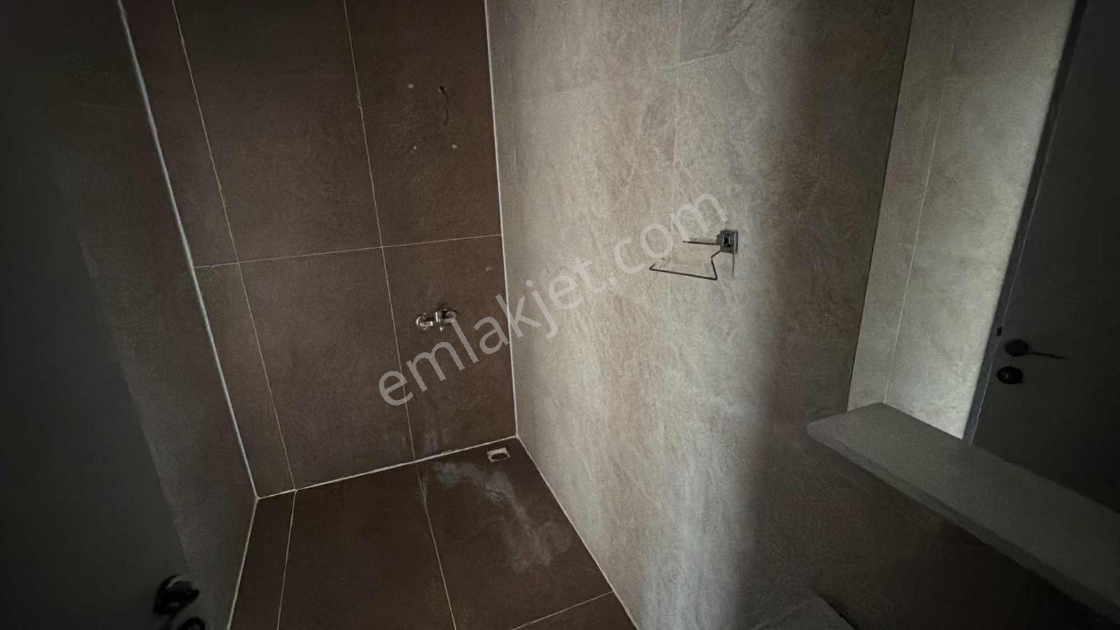 Mersin Erdemli Alata Mahallesi'nde Kiralık Lüks 2+1 Daire - Görsel 24