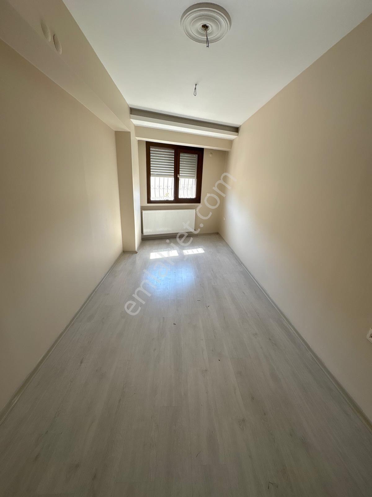 Akalından Türbe Cad Ebeveyn Banyolu K.otopark 2+1 Kiralık Daire - Görsel 8