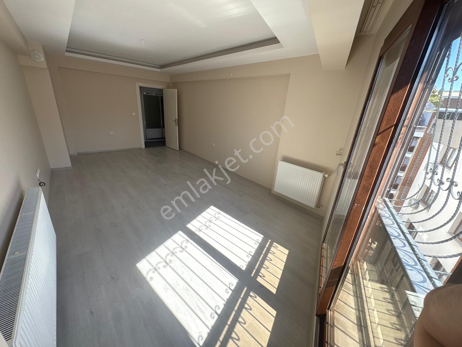 Akalından Türbe Cad Ebeveyn Banyolu K.otopark 2+1 Kiralık Daire - Görsel 33