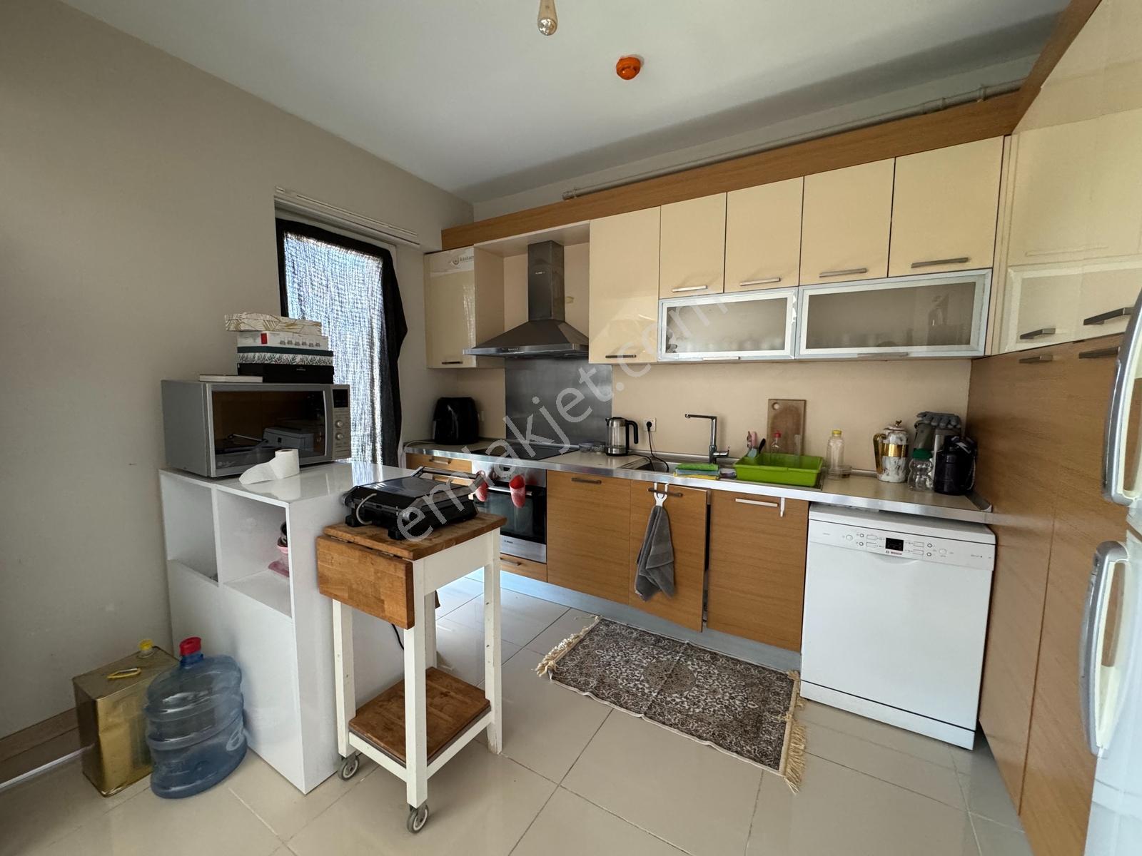 Esenyurt İkiz Konaklar Sitesinde Krediye Uygun Satılık 4+1 Daire - Görsel 9