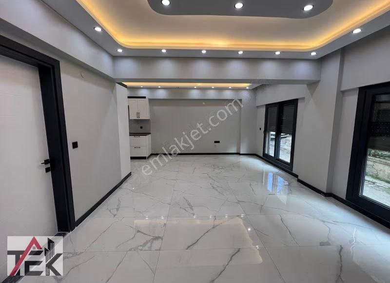 Atatürk De Full Deniz Manzaralı 168m2 Tırıpleks 4+1 Sıfır - Görsel 15