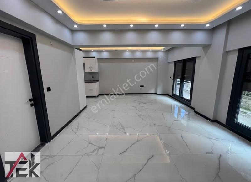 Atatürk De Full Deniz Manzaralı 168m2 Tırıpleks 4+1 Sıfır