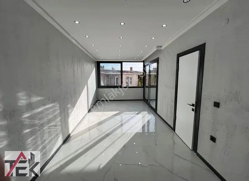 Atatürk De Full Deniz Manzaralı 168m2 Tırıpleks 4+1 Sıfır - Görsel 4